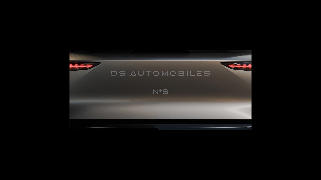 Vista posteriore DS N°8